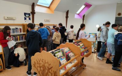 📚 Les 6ème à la découverte de la médiathèque L’Hirondelle